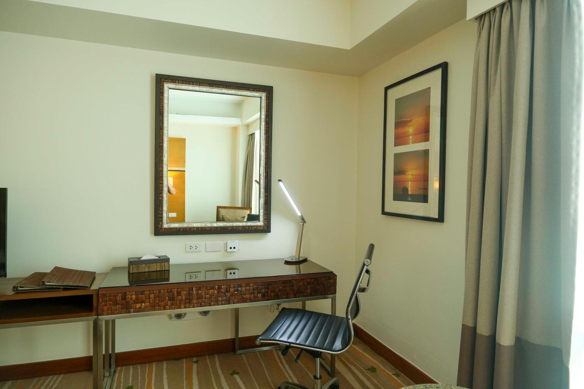 Hotel Best Western Plus The Ivywall Hotel - Palawan